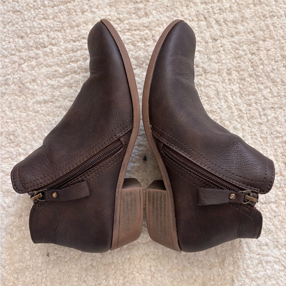 Arizona Love Brown Ankle Boots